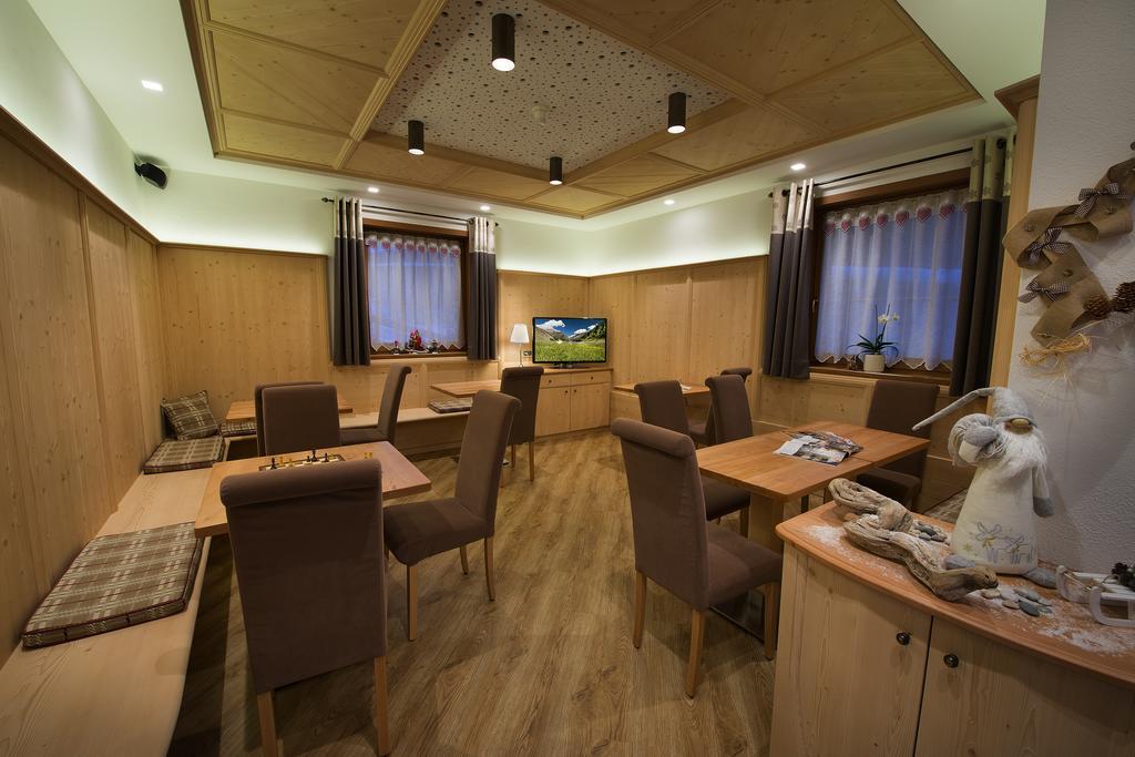 Garni Oasi Hotel Livigno Eksteriør billede