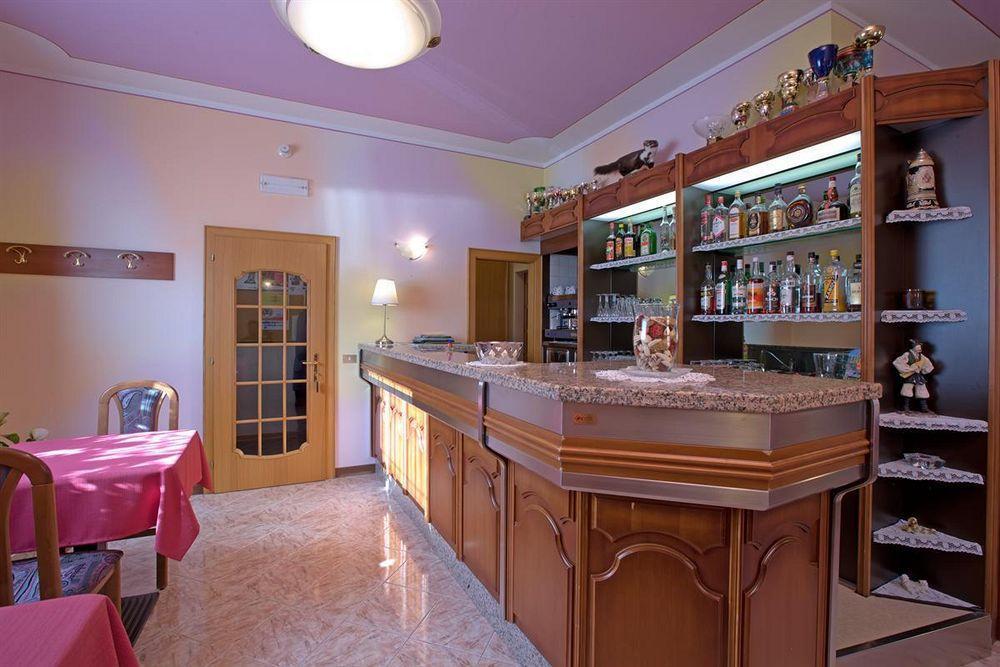 Garni Oasi Hotel Livigno Eksteriør billede