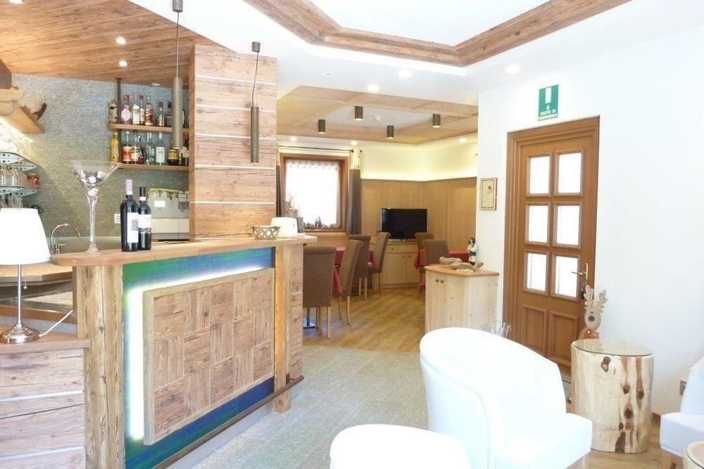 Garni Oasi Hotel Livigno Eksteriør billede