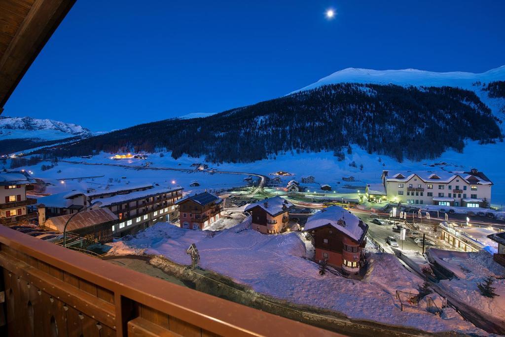 Garni Oasi Hotel Livigno Eksteriør billede