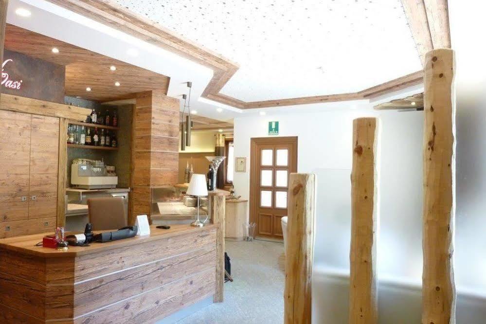 Garni Oasi Hotel Livigno Eksteriør billede