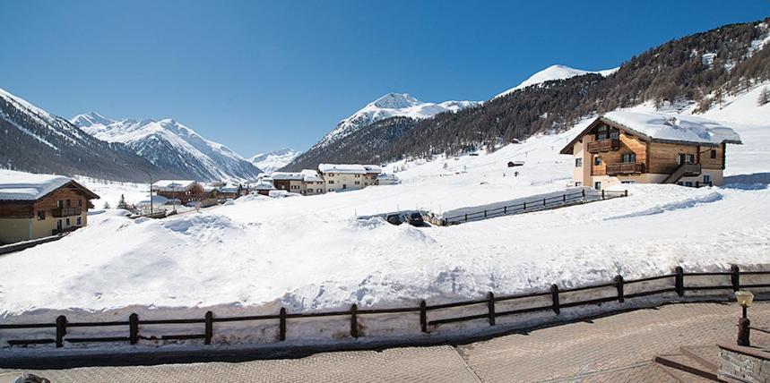 Garni Oasi Hotel Livigno Eksteriør billede
